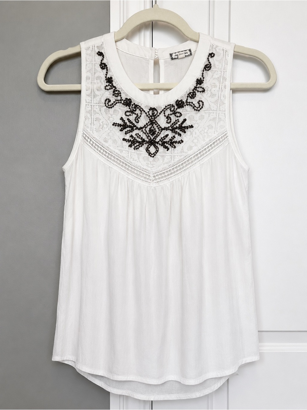 Eyeshadow White Sleeveless Camisole with Black Bead Embroidery